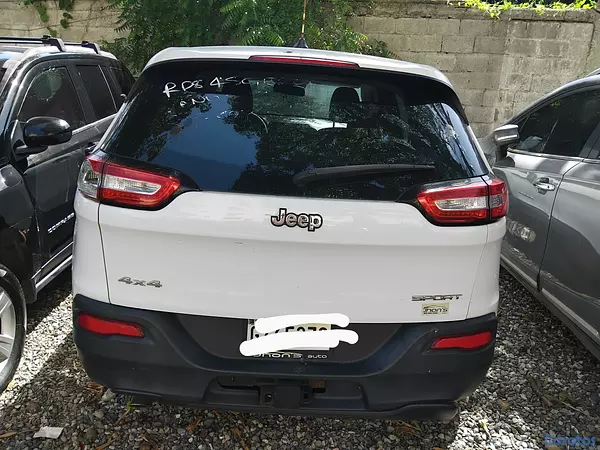 jeepetas y camionetas - JEEP LATITUD 4X4 2014 2