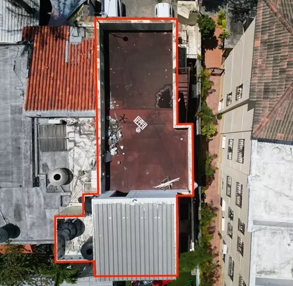 oficinas y locales comerciales - Propiedad comercial en Evaristo  5