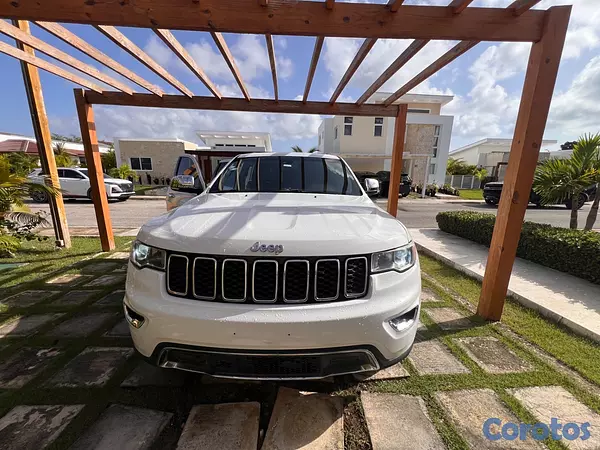 jeepetas y camionetas - Jeep grand Cherokee limited, Excelente condiciones 9