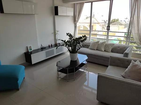 apartamentos - Se vende apartamento en Jardines del Sur 10