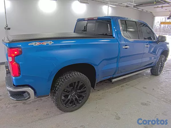 jeepetas y camionetas - Chevrolet Silverado 1500 LTZ Duramax 2022 5