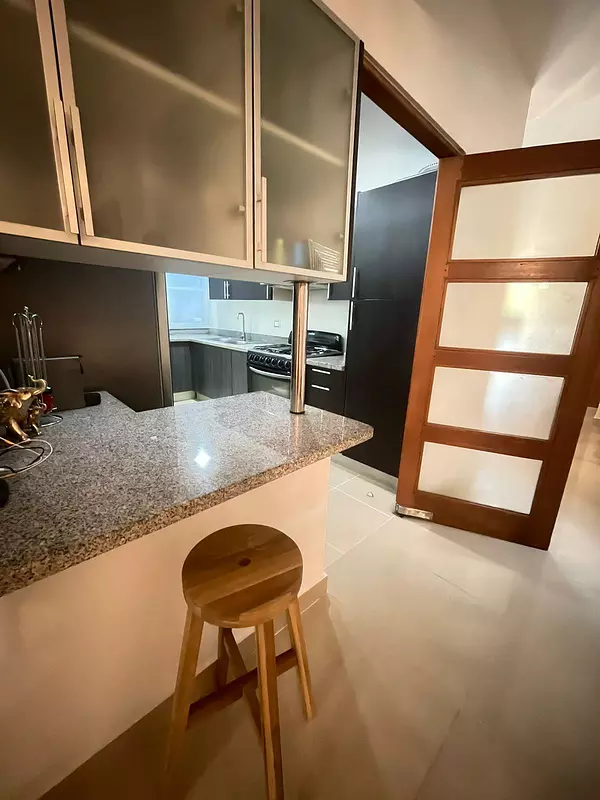 apartamentos - Rento  Apto en Evaristo Morales sin amueblar 5