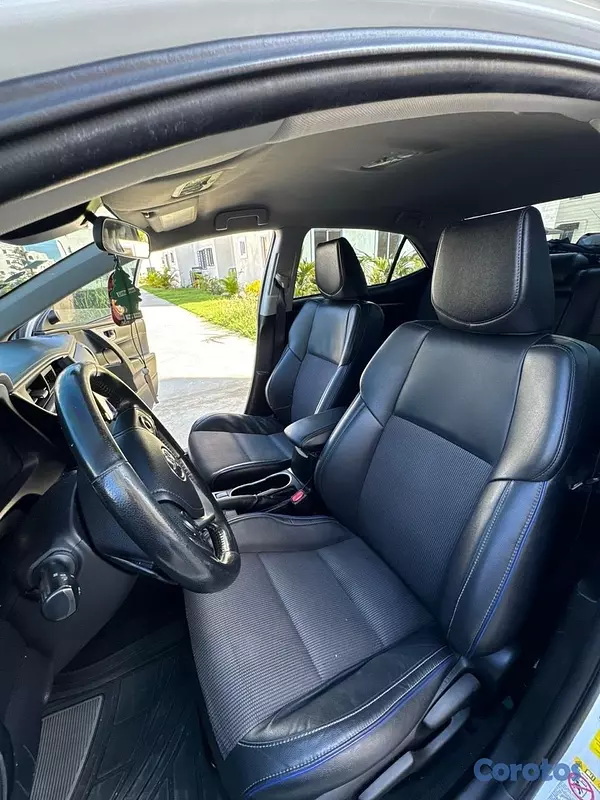 carros - Toyota Corolla S 2018 4