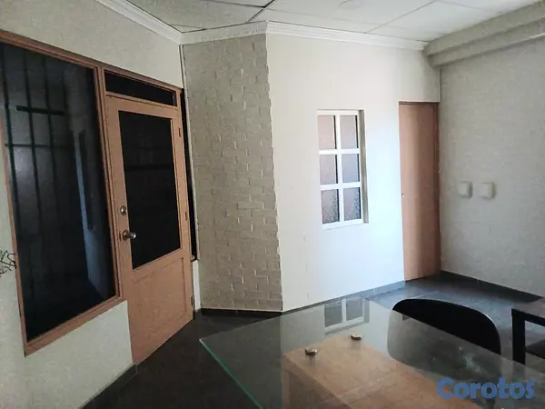 oficinas y locales comerciales - LOCAL COMERCIAL. 3