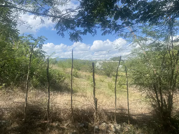 solares y terrenos - solar de 216 mts de venta en Camu  5