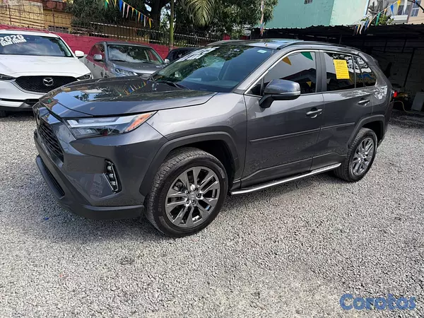 jeepetas y camionetas - Toyota Rav4 XLE 2025 Recien Importada 3