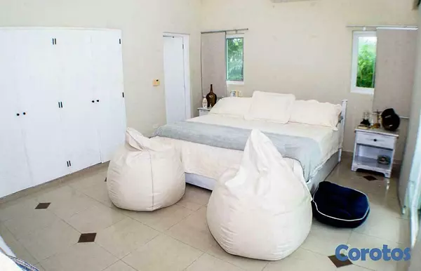 casas vacacionales y villas - Se Vende Increíble Villa en Juan Dolio 7