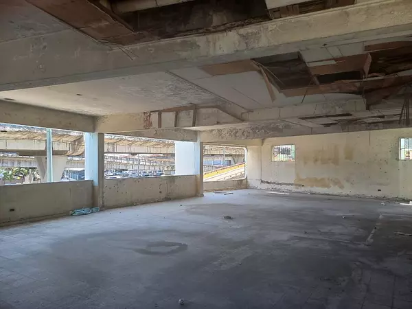 oficinas y locales comerciales - Local comercial 2 niveles  488 mts en la 27 febrero  en San Carlos  3