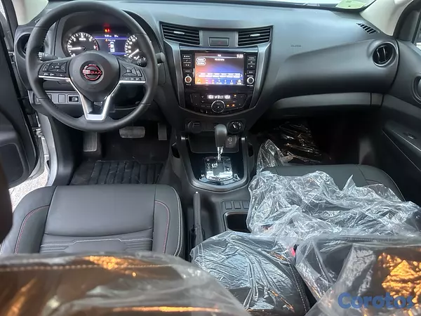 jeepetas y camionetas - Camioneta Nissan Navara 2026 0km 9
