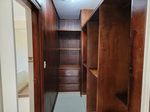 casas - Se Vende Residencia de 2 Niveles en Villa Maria  3