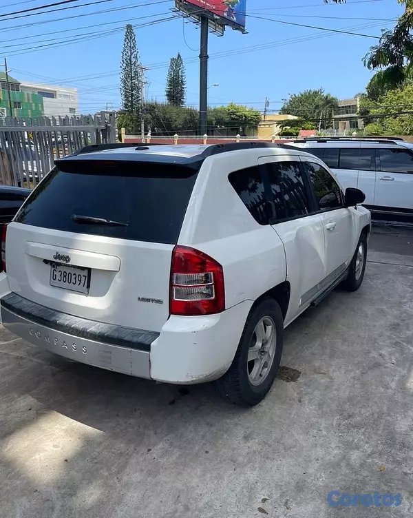 jeepetas y camionetas - JEEP COMPASS LIMETED 2010 3