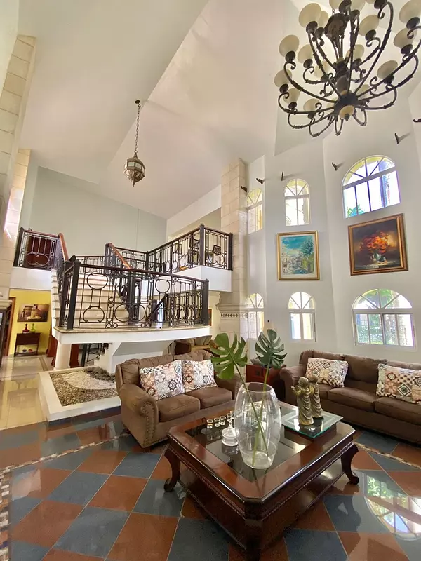 casas - Exclusiva Mansion en Villa Maria, Santiago 7