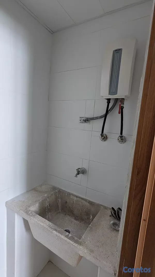 apartamentos - Apartamento Bella Vista con ascensor 96.5 metros 2