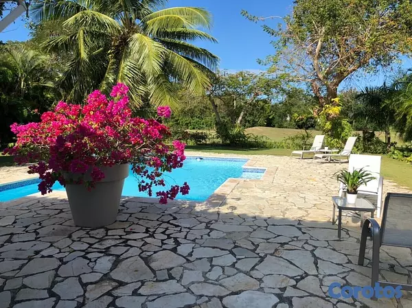casas vacacionales y villas - Hermosa villa ubicada en el exclusivo Metro Golf & Country Club en Juan Dolio 3