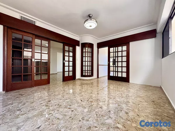apartamentos - Clásico apt 280 metros alquiler frente Mirador 5