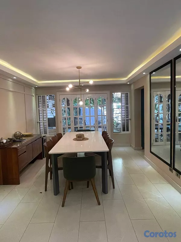 casas - Se vendé casa totalmente remodelanda en quisqueya 4