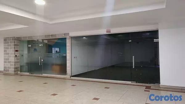 oficinas y locales comerciales - Local en venta en el Malecón de Santo Domingo 1