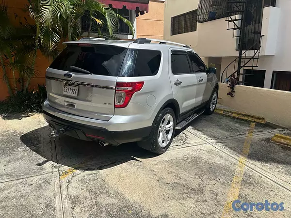 jeepetas y camionetas - Ford explorer XLT 2013  3