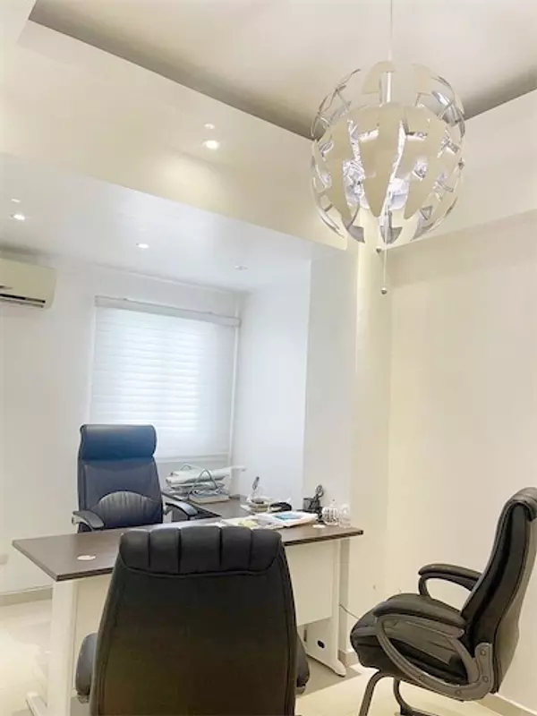 oficinas y locales comerciales - Local en venta en zona céntrica  6