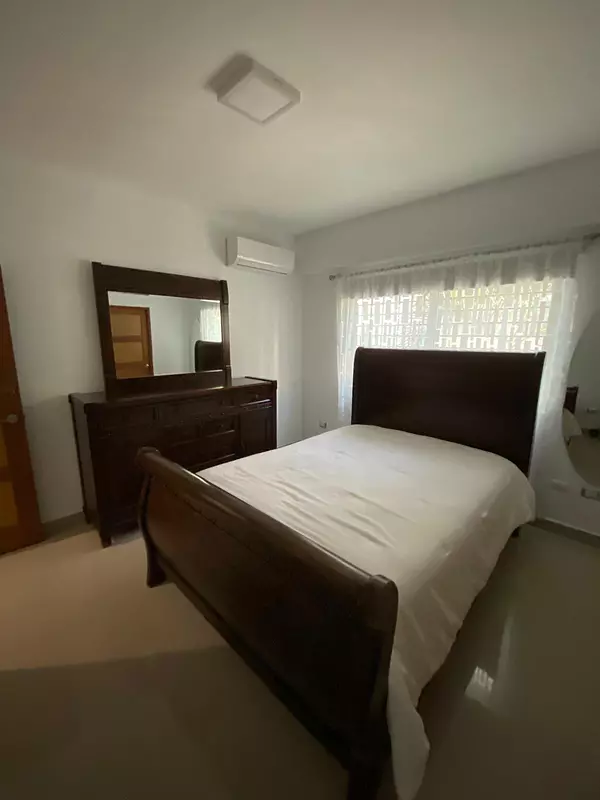 apartamentos - Rento  Apto en Evaristo Morales sin amueblar 6