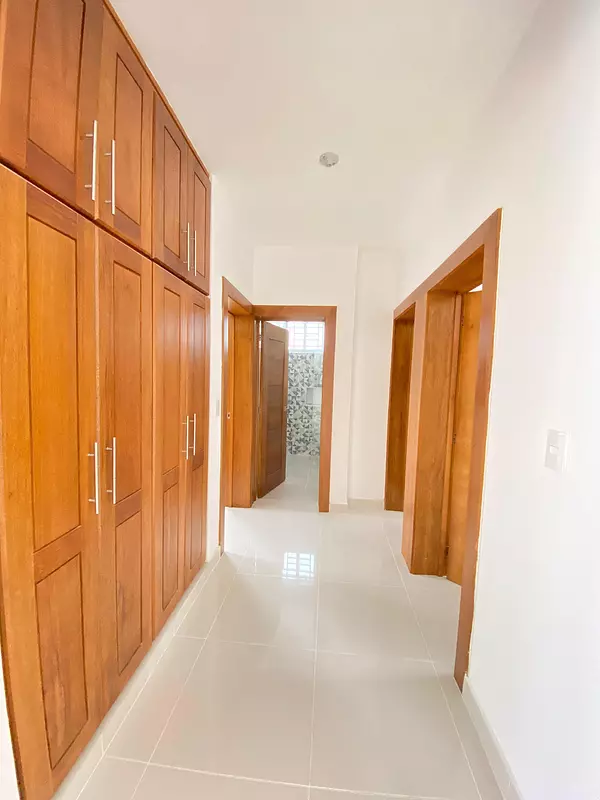 apartamentos - Apartamento 2do Nivel en Los Alamos  4