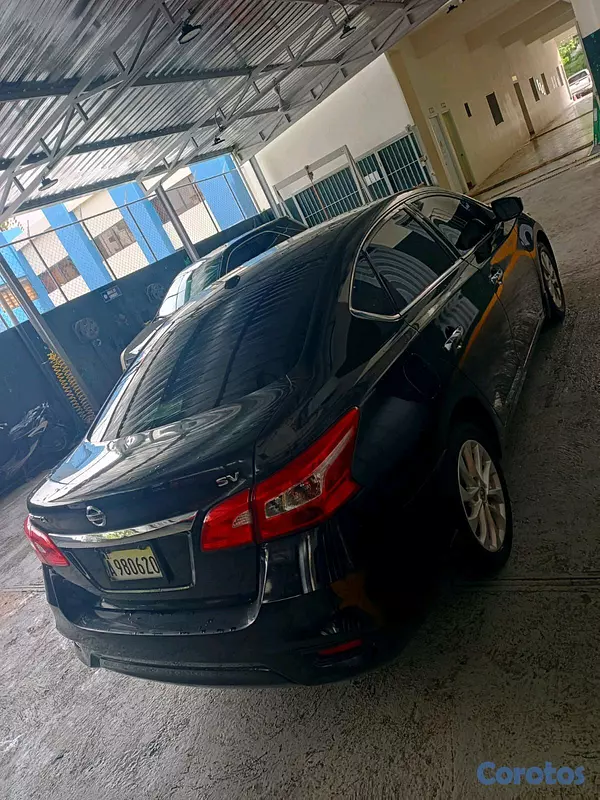 carros - Nissan Sentra 2018 como nuevo Nuevo poco uso  4