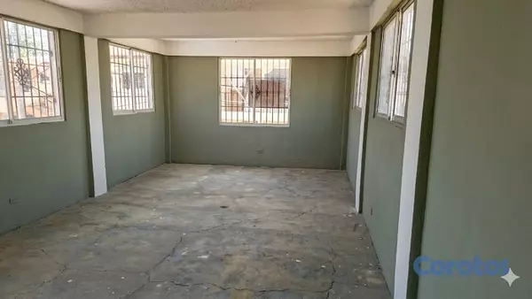 oficinas y locales comerciales - local en alquiler en hainamosa 5