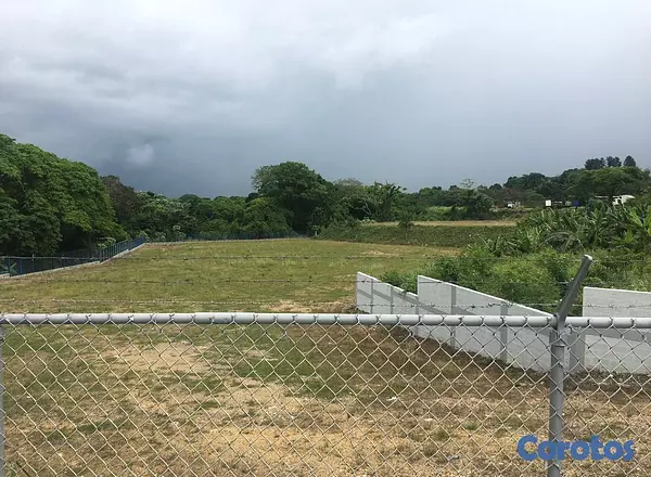 solares y terrenos - Solar en hato Nuevo Frente  a mi vivienda Feliz 6