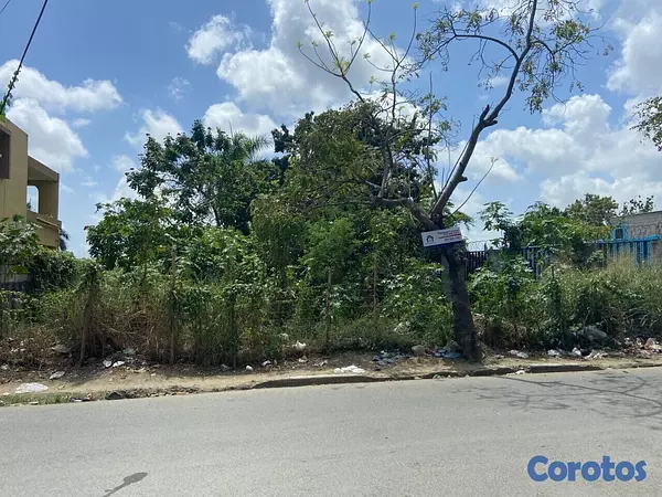 solares y terrenos - Solar de 684m2 con vocación residencial  2