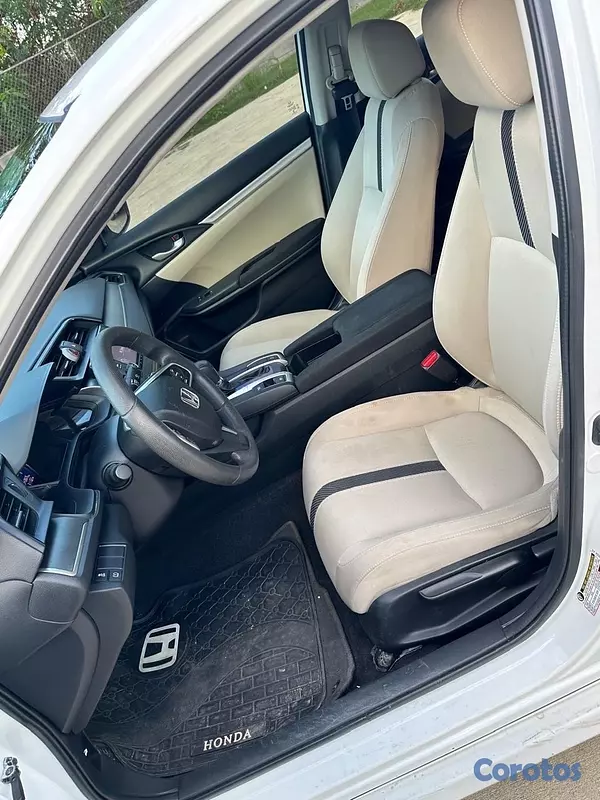 carros -  Honda Civic 2017 LX, vehículo económico, cómodo y muy confiable. 6