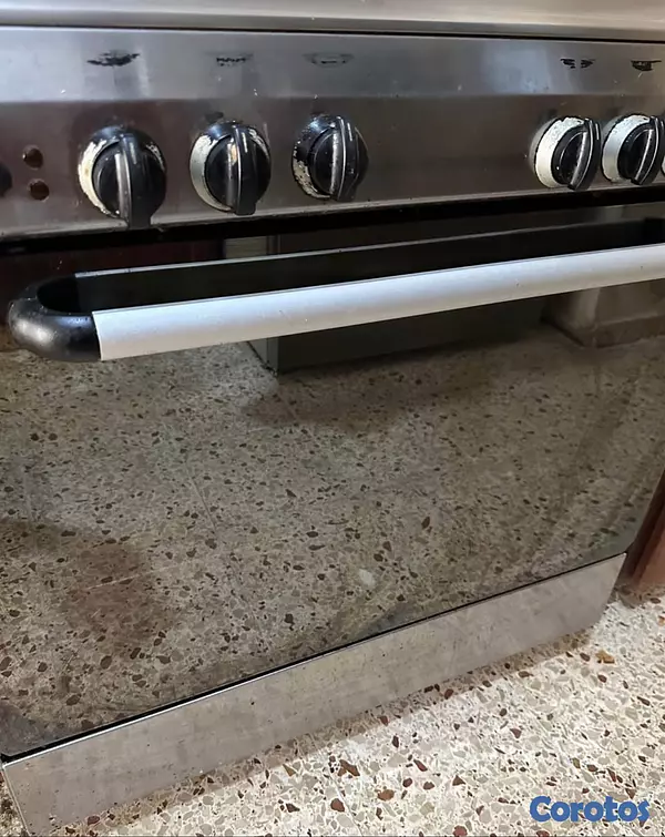 electrodomesticos - VENDO ESTUFA CROMADA NO SE OXIDA USADA CON HORNO Y GRATINADOR GRANDE NEGÓCIABLE  4