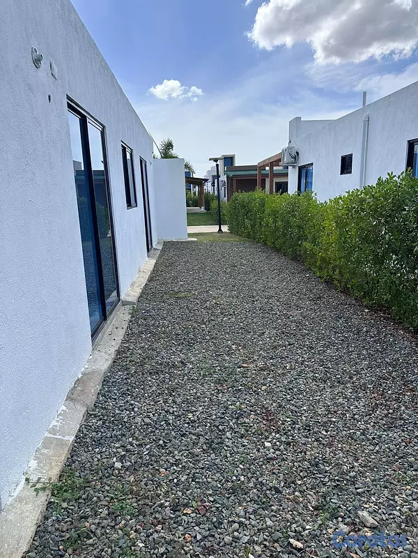 apartamentos - ALQUILO CASA EN BOCA CHICA A 5 MINUTOS DE LA PLAYA 2