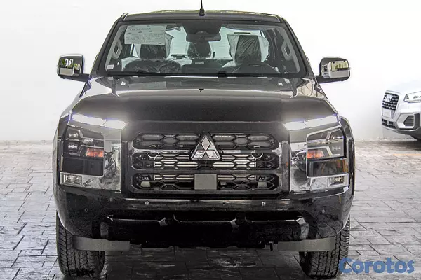 jeepetas y camionetas - Mitsubishi Motors L 200 2