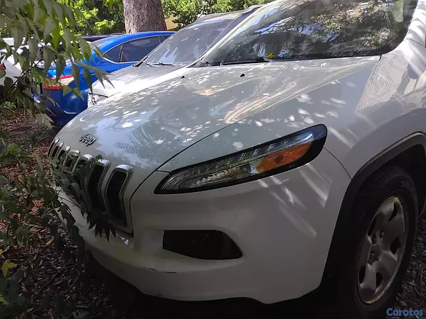 jeepetas y camionetas - JEEP LATITUD 4X4 2014 4