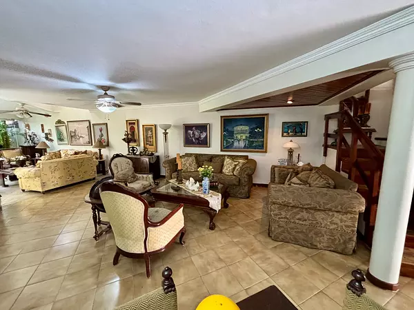 casas - Casa en venta en Evaristo Morales 10