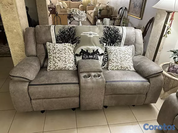 muebles y colchones - 🛋️ SE VENDEN 2 SOFÁS RECLINABLES — ¡OPORTUNIDAD ÚN 3