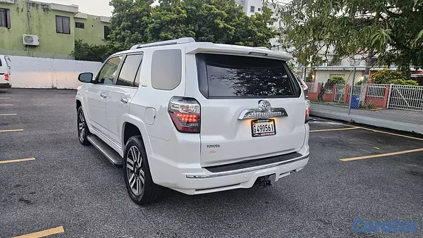 jeepetas y camionetas - Toyota 4runner límited 2020 6