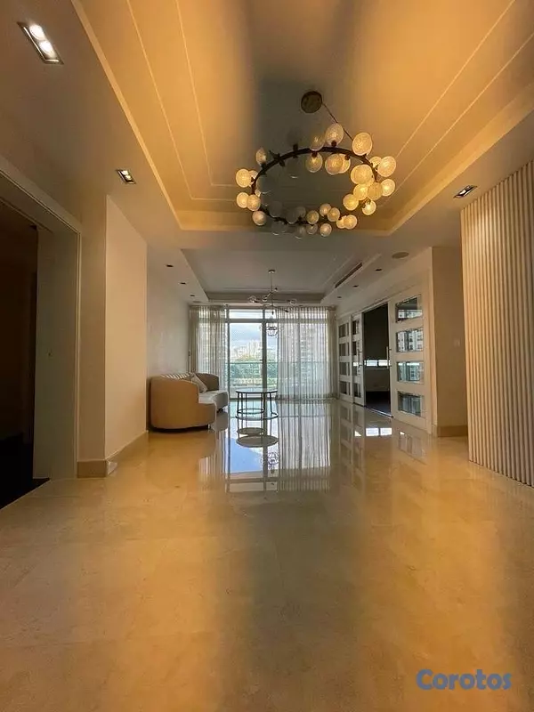 apartamentos - vendo piantini tres habitaciones con su baño tres parqueos balcón amplio  9