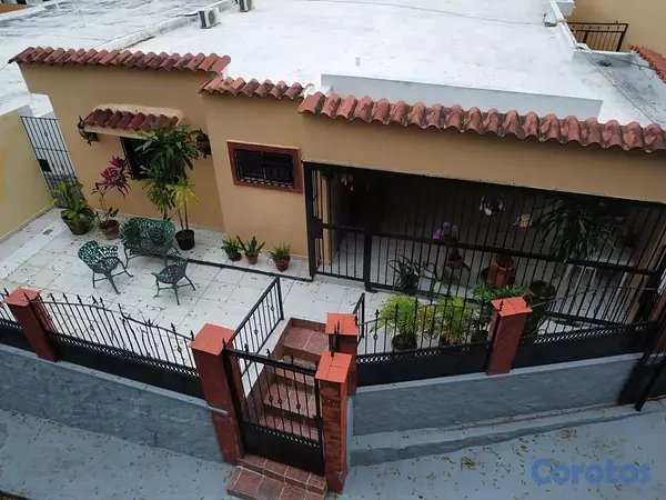 casas - Casa en venta en Altos de Arroyo Hondo 3