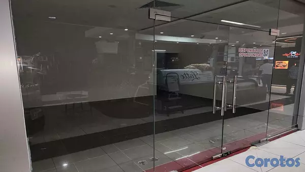 oficinas y locales comerciales - Local Comercial en Alquiler en Plaza Internacional – 86 m² en Área de Comida 7