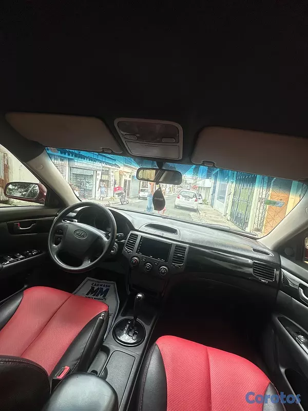carros - se vende Kia Lotze imteresados escribir  2