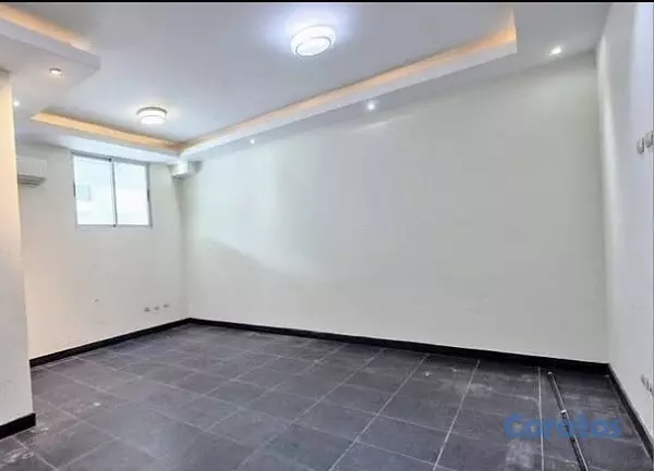 oficinas y locales comerciales - se alquila oficina  8