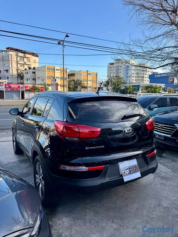 jeepetas y camionetas - Kia Sportage LX 2014 8