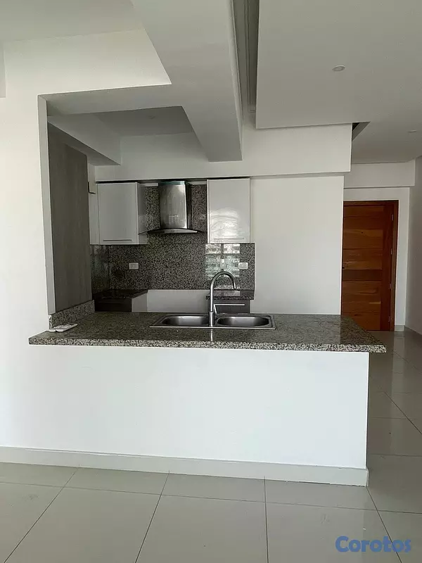apartamentos - alquilonlos cacicazgo piso 8 torre de lujo una habitación 1.5 baños parqueo área 4