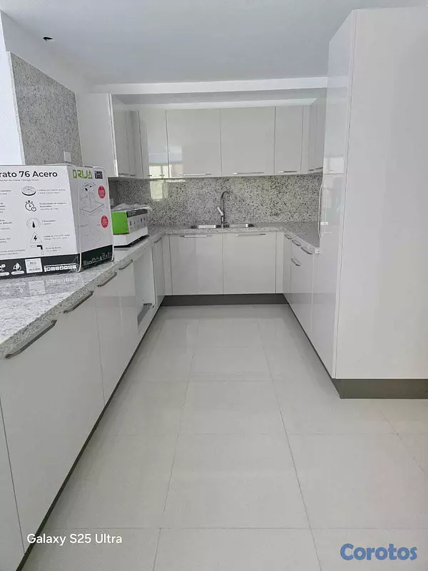 apartamentos - RENACIMIENTO PARA PAREJA O EJECUTIVO ESPECTACULAR APTO. A ESTRENAR, LUJOSA TORRE 3