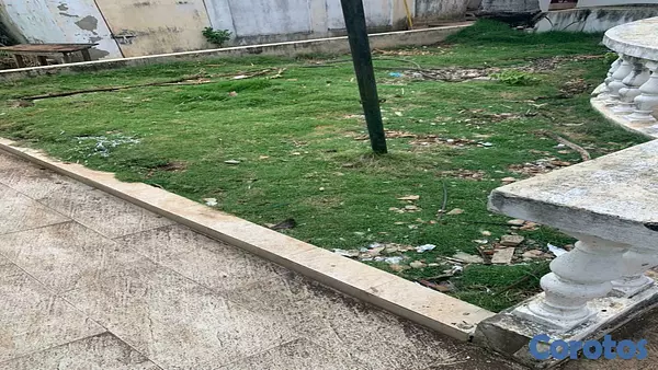 casas - Amplia casa en Los Cacicazgos 5