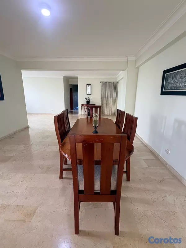 muebles y colchones - Comedor en Caoba de 6 sillas - precio de oportunidad - Negociable 4