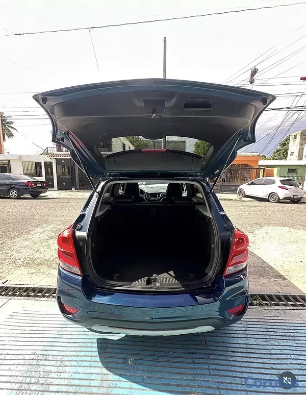jeepetas y camionetas - Chevrolet Trax LT 2020 5