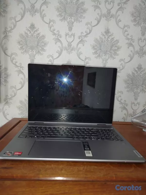 computadoras y laptops - Computadora Lenovo yoga  4