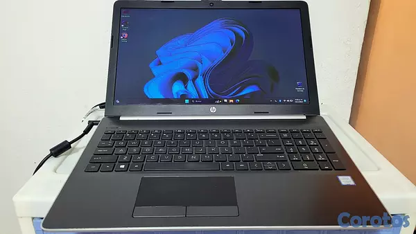computadoras y laptops - Laptop hp 17 Pulg Core i7 1.99ghz  8va Gen Ram 16gb ddr4 Disco 1tb Solido  1